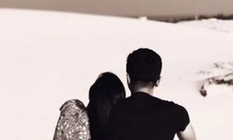 BTV Minh Trang thời sự khoe người đàn ông để 'nương tựa'