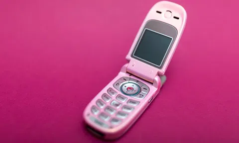 Những người dùng điện thoại 'cục gạch' ở năm 2022