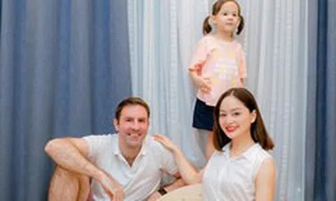 Gia đình hạnh phúc của Lan Phương và chồng Tây cao 2m