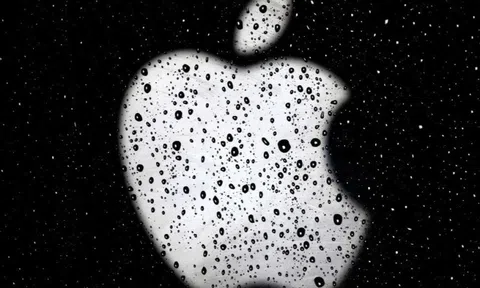 Mạng dịch vụ Apple sập, nhân viên phải lấy giấy bút viết hóa đơn