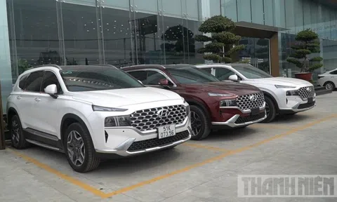 Hyundai Santa Fe khan hàng, ‘đội giá’ tới 90 triệu đồng