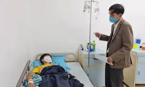 Hàng loạt người bị nhập viện sau khi ăn bánh mì: Đề xuất phạt cơ sở bánh mì hơn 100 triệu