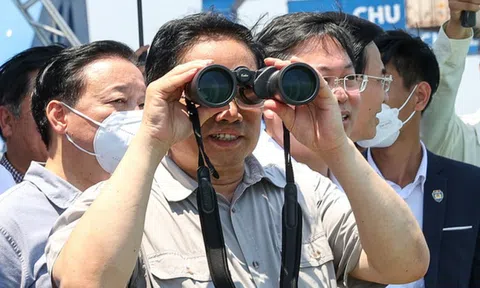 Thủ tướng trực tiếp khảo sát cảng biển, sân bay mang tầm ý nghĩa trọng điểm ở Quảng Nam