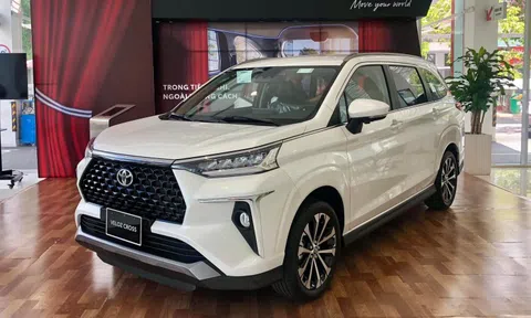 Toyota Veloz Cross vừa mở bán đã khan hàng, đặt mua phải chờ hơn 2 tháng