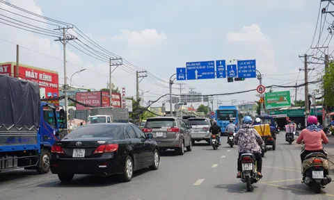 Trưa nay, chỉ số UV tại TP HCM "tím ngắt", nguy cơ gây hại rất cao