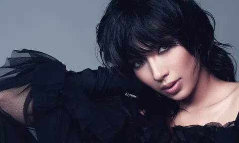 Đồng Ánh Quỳnh: Mẹ khó chịu khi tôi bị đồn quen con gái