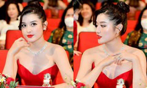 Á hậu Huyền My vai trần gợi cảm