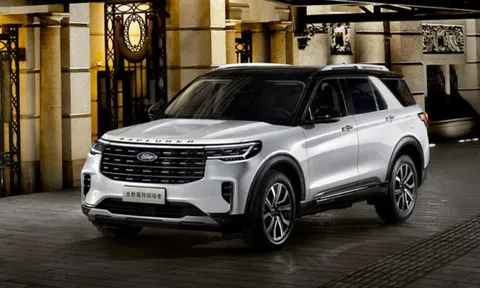 Ford Explorer 2022 có thêm phiên bản không dành cho khách Việt