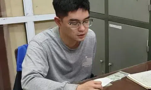 Nam thanh niên táo tợn đổ xăng ra sàn giao dịch để cướp ngân hàng Agribank