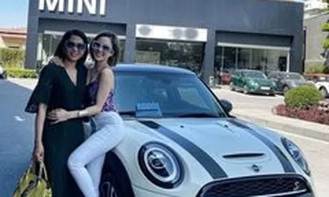 'Xế cưng' tiền tỷ hàng hiếm của hot girl Trâm Anh