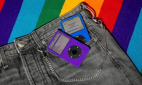 Những mẫu iPod 20 năm tuổi được hồi sinh