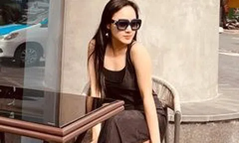 BTV Hoài Anh gợi cảm bội phần khi không lên sóng VTV