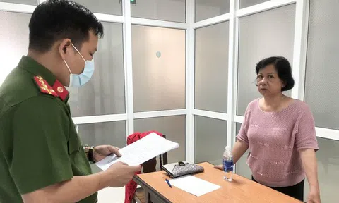 Hứa giúp vay 20 triệu USD để lừa tiền 'bôi trơn'