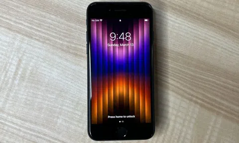 iPhone SE 2022 bị cắt sản lượng sau 3 tuần ra mắt