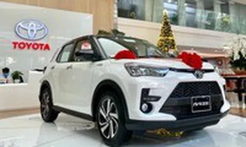 Toyota bất ngờ tăng giá mạnh, nhiều khách tuyên bố bỏ cọc, 'quay xe'icon