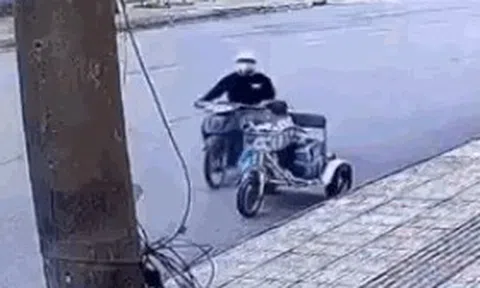 CLIP: Nam thanh niên cướp tiền của người bán vé số ngồi xe lăn