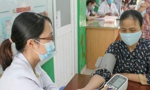 TP.HCM đề xuất trả lương 7-9 triệu đồng/tháng cho y, bác sĩ cao tuổi làm việc ở trạm y tế