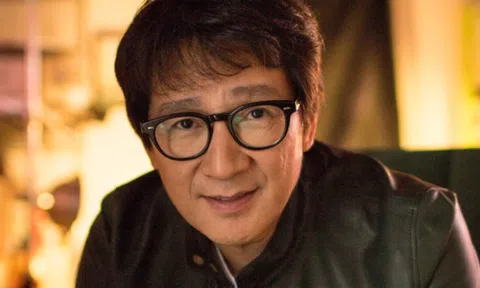 Sao gốc Việt Quan Kế Huy vụt sáng trở lại sau 30 năm ‘thất sủng’ tại Hollywood