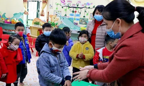 NÓNG: Trẻ mầm non ở Hà Nội đi học lại từ 13/4