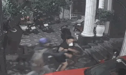 CLIP: Toàn cảnh vụ xông vào nhà cướp 2 tỉ đồng ở TP HCM