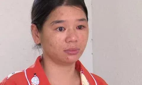 CLIP: Bắt giam người phụ nữ “ngáo đá” đập phá nhiều trụ ATM