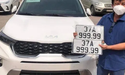 Người đàn ông vừa bốc được biển xe "VIP nhất Nghệ An" mang số ngũ quý 9