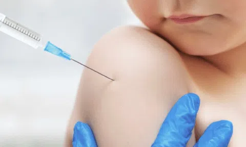Chính phủ đồng ý tiếp nhận vaccine viện trợ cho trẻ từ 5 -12 tuổi