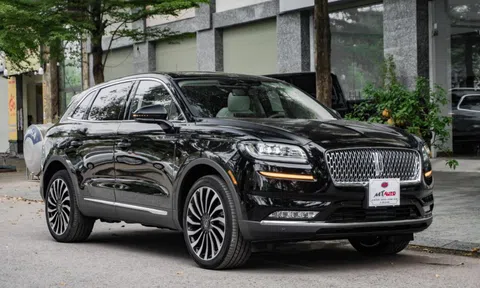 Lincoln Nautilus 2022 đầu tiên tại Việt Nam có giá 6 tỉ đồng