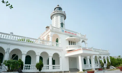 Khám phá đảo 'bé hạt tiêu' có hải đăng cổ nhất Việt Nam, 124 năm vững vàng trước sóng gió