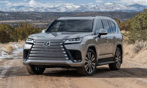 Lexus LX600 chính hãng giá từ 8,1 tỉ đồng tại Việt Nam