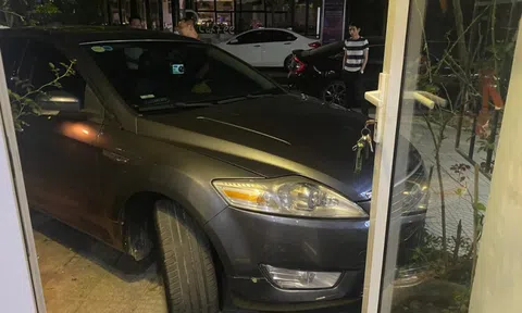 Vụ phó phòng đậu xe chắn cửa nhà dân còn lấy chức vụ ra 'dọa': Lãnh đạo Sở tới xin lỗi