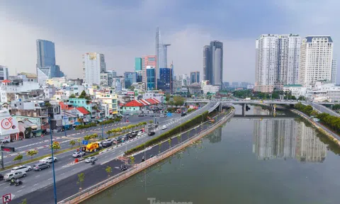 Cận cảnh đường song hành đại lộ Võ Văn Kiệt trước ngày khánh thành