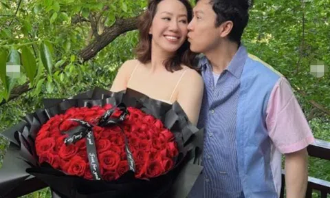 Chân Tử Đan mừng sinh nhật vợ trên máy bay riêng