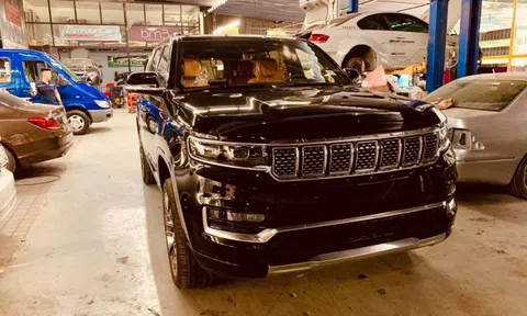 Jeep Grand Wagoneer 2022 đầu tiên về Việt Nam, giá xấp xỉ 10 tỉ đồng