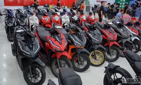 Không còn ‘bão hòa’, thị trường xe máy tại Việt Nam đang lao dốc