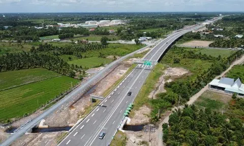 Đề xuất đầu tư hơn 8.300 tỷ đồng xây dựng cao tốc Dầu Giây - Tân Phú