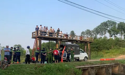 Rủ nhau ra kênh tắm, hai học sinh đuối nước thương tâm