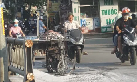 TP HCM: Người bán rau củ tự đốt xe khi gặp tổ công tác