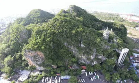 Hơn 2 triệu đồng cho 12 phút ngắm Đà Nẵng từ trên cao, du khách thấy gì?