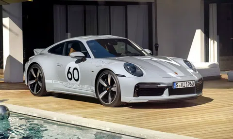 Porsche 911 có thêm bản giới hạn hướng tới người thích hoài cổ, sử dụng số sàn
