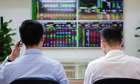 Bổ sung quy định thu phí giám sát đối với chứng khoán phái sinh từ 1/7