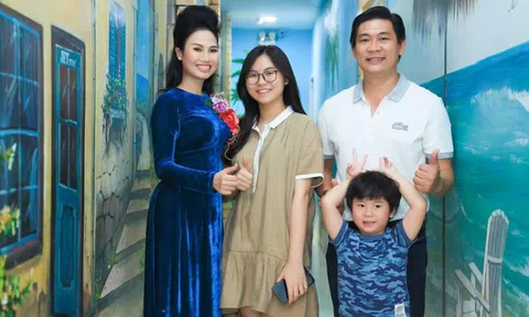 Cuộc sống ở tuổi 50 của nữ ca sĩ từng bị đồn thẩm mỹ quá đà, qua đời vì tai biến