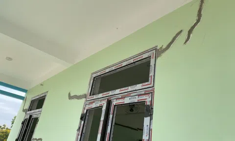 Trường mầm non chưa bàn giao đã nứt chằng chịt: Không ảnh hưởng chất lượng?!