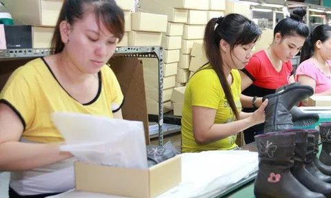 Ồ ạt rút BHXH một lần: Giảm tuổi nghỉ hưu hay giảm số năm đóng bảo hiểm?