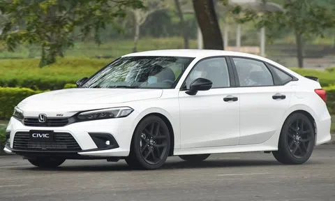 Nguồn cung gián đoạn, khách Việt mua Honda Civic RS phải chờ cả tháng