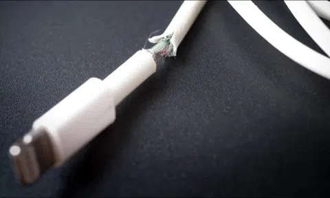 Dấu hiệu cho thấy bạn nên thay cáp sạc