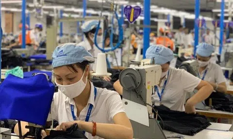 Công nhân nhận tiền hỗ trợ thuê nhà từ tuần này