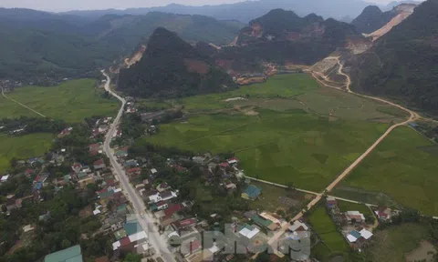 Vụ đất sụt, nhà nứt, giếng cạn bất thường ở Nghệ An: Tạm đình chỉ doanh nghiệp khai thác nước ngầm