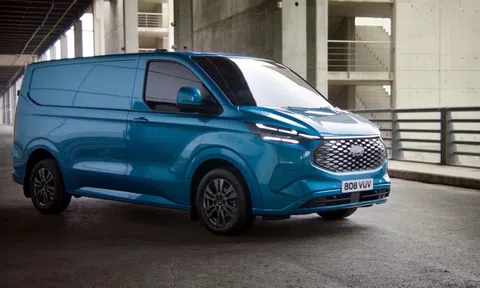 Ford Transit có thêm phiên bản động cơ điện