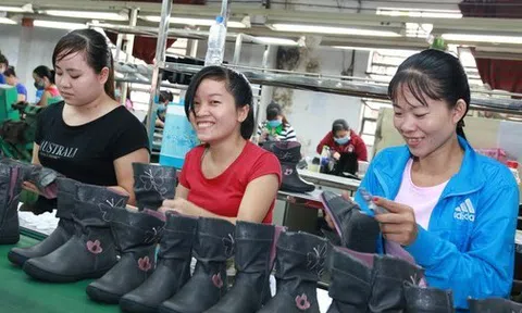 Ồ ạt rút BHXH một lần: Bao nhiêu công nhân làm đến tuổi nghỉ hưu?